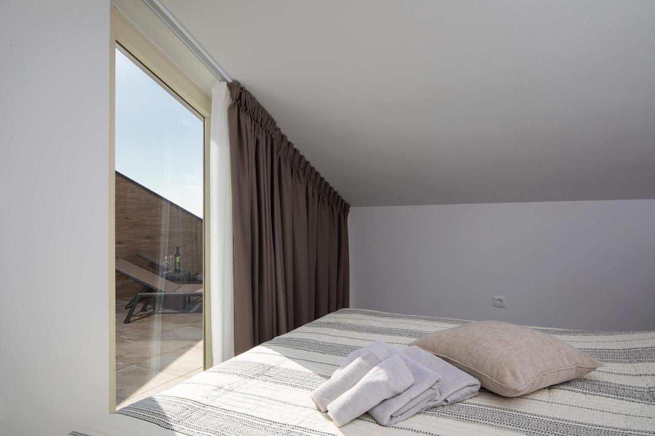 Apartman Damjan Pjescana Uvala Luaran gambar