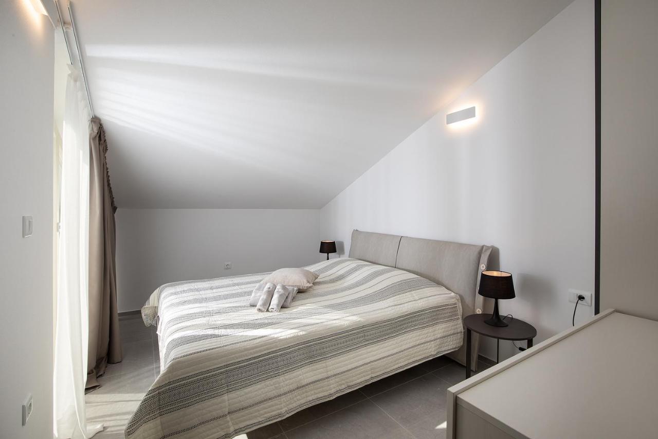 Apartman Damjan Pjescana Uvala Luaran gambar